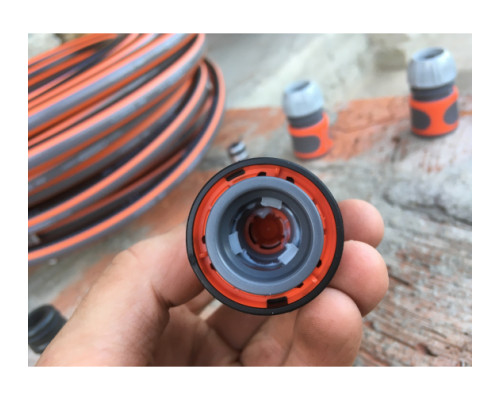 Коннектор с автостопом 1/2" Gardena 18213-29.000.00 Коннектор с автостопом 1/2" Gardena 18213-29.000.00
