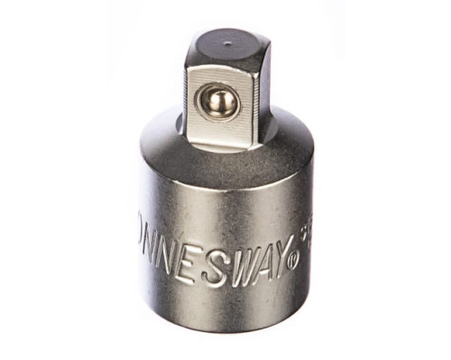 Переходник с F 1/2" DR на M 3/8" DR для торцевых головок Jonnesway S16H1238 Переходник с F 1/2" DR на M 3/8" DR для торцевых головок Jonnesway S16H1238