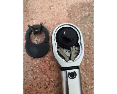 Динамометрический ключ Jonnesway T04080 3/8" 20-110 НМ 47306