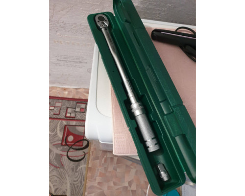 Динамометрический ключ Jonnesway T04080 3/8" 20-110 НМ 47306