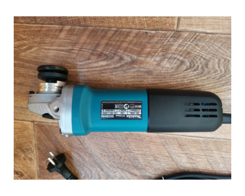 Болгарка (УШМ) Makita 9558 HN