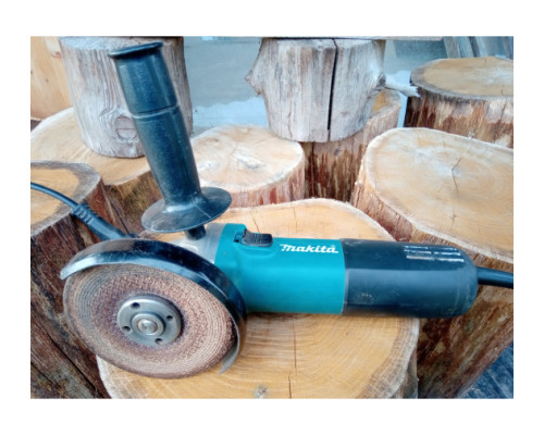 Болгарка (УШМ) Makita 9558 HN