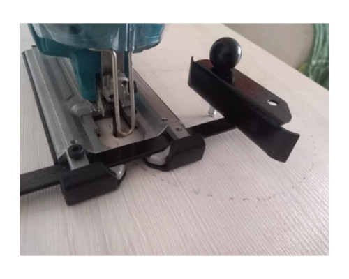 Параллельный упор циркуль для лобзиков Makita 192732-4