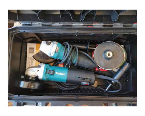 Угловая шлифовальная машина Makita 9565CVR