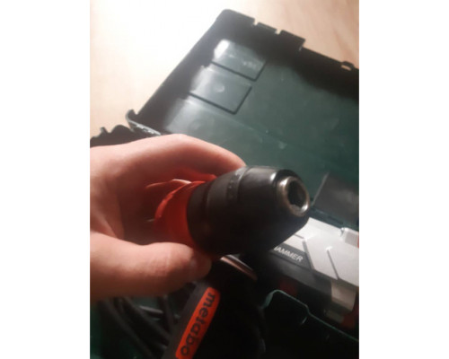 Перфоратор Metabo KHE 2660 Quick + патрон 600663500 Перфоратор Metabo KHE 2660 Quick + патрон 600663500