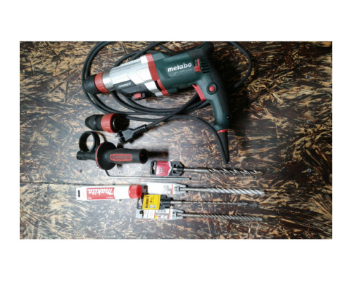 Перфоратор Metabo KHE 2660 Quick + патрон 600663500 Перфоратор Metabo KHE 2660 Quick + патрон 600663500