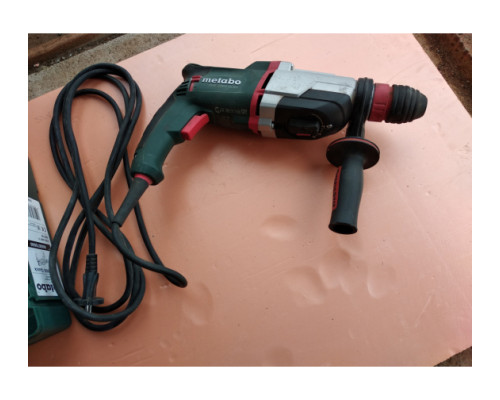 Перфоратор Metabo KHE 2860 Quick + патрон 600878500 Перфоратор Metabo KHE 2860 Quick + патрон 600878500