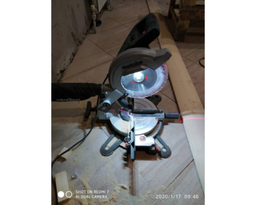 Торцовочная пила Metabo KS 216 M Lasercut 619216000 Торцовочная пила Metabo KS 216 M Lasercut 619216000