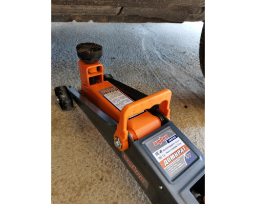 Подкатной домкрат Ombra OHT203 3 т, увеличенная высота подъема 192-533 мм 55404