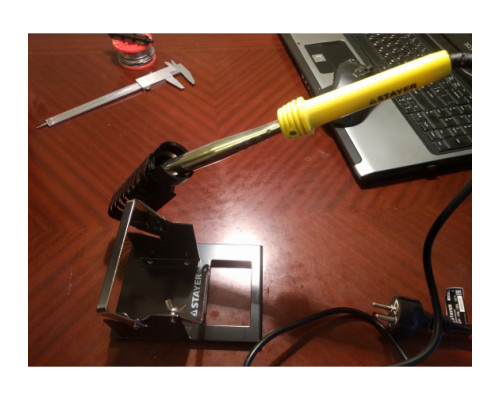 Подставка для паяльников "MASTER", штампованная, с держателем Stayer 55321