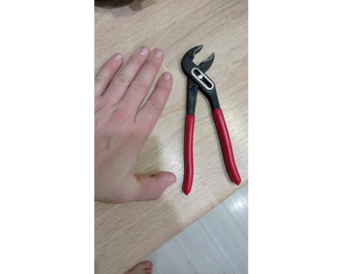 Переставные клещи Зубр Мастер Сr-V, высокомощный коробчатый шарнир, 180 мм 2242-18