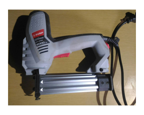 Скобозабивной пистолет ЗУБР 2000 Вт ЗСП-2000