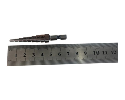 Сверло МАСТЕР ступенчатое по сталям и цветным металлам (4-12 мм; 9 ступеней; L65 мм; HEX1/4") Зубр 29665-4-12-9