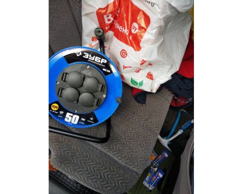 Удлинитель на катушке ЗУБР "ПВС 315", 50 м, 3500 Вт, 4 гнезда, IP44, ПВС 3х1,5 кв мм, 55081-50