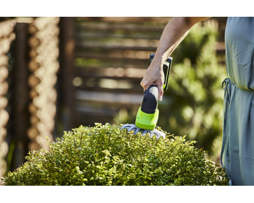 Аккумуляторные садовые ножницы-кусторез GreenWorks G24SHT 24 В 1600607
