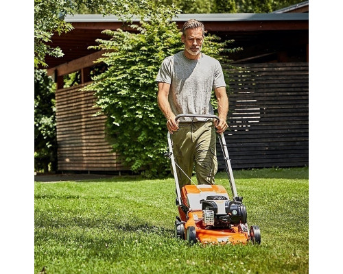 Самоходная бензиновая газонокосилка STIHL RM 248 T