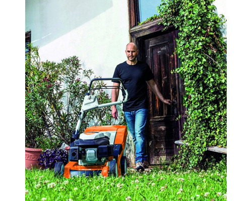 Газонокосилка бензиновая STIHL RM 650 V самоходная