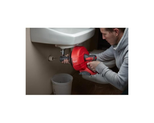 Аккумуляторная прочистная машина Milwaukee M12 BDC8-202C Li-Ion2Ач 4933451633