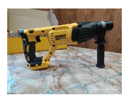 Бесщеточный перфоратор DEWALT DCH133N