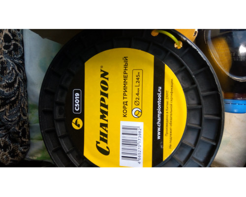 Корд триммерный Star, нож для отреза (2.4 мм; 245 м) Champion C5036