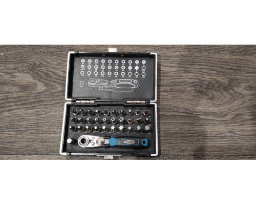 Набор бит и магнитный адаптер (33 предмета) GROSS 11365