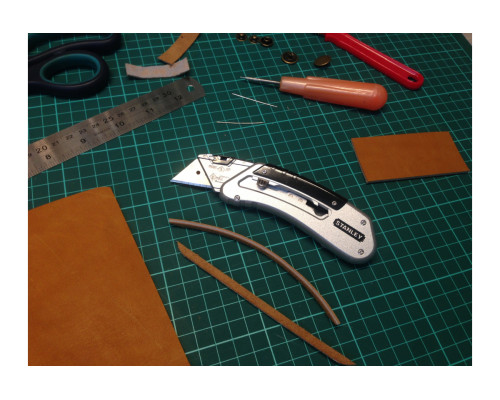 Нож Stanley 0-10-810