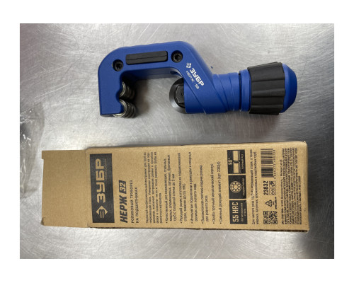 Труборез для нержавеющей стали ЗУБР Нерж-32 4-32 мм, на подшипниках 23832