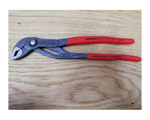 Универсальные переставные клещи KNIPEX КОБРА KN-8701250